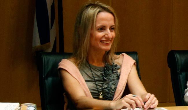 Τίνα Μπιρμπίλη