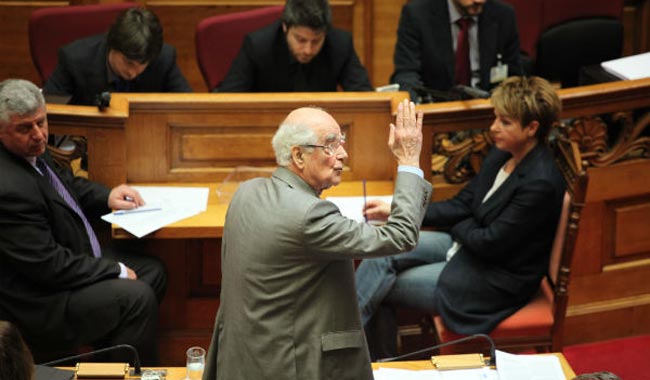 Απόστολος Κακλαμάνης
