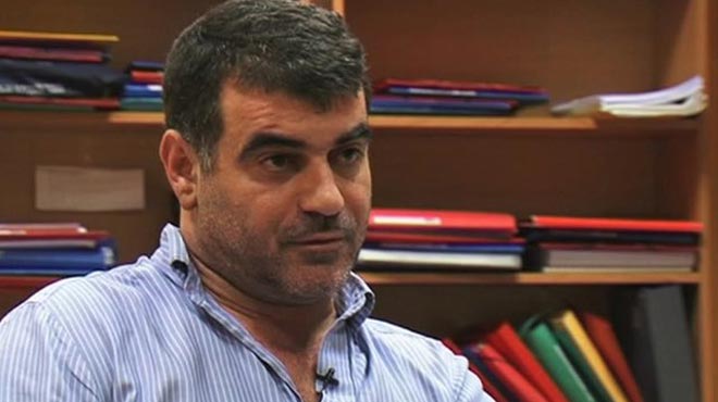 Κώστας Βαξεβάνης