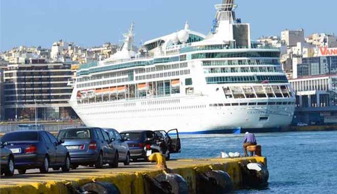 Κρουαζιερόπλοια στον Πειραιά