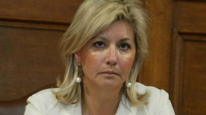 Μακρή