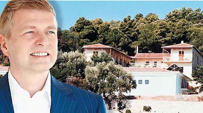 Ο Ριμπολόβλεφ στον Σκορπιό