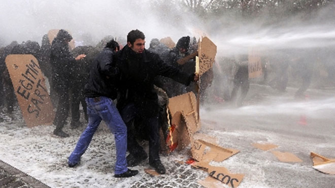 ΦΟΙΤΗΤΕΣ ΤΟΥΡΚΙΑ
