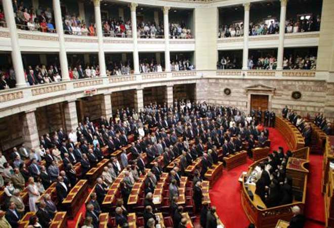 Αγιασμός στη Βουλή