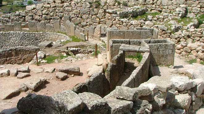 Μυκηναϊκό Νεκροταφείο
