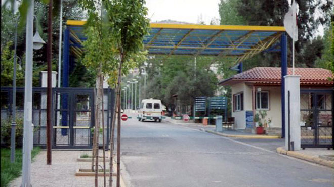 Εργαζόμενοι σε Δαφνί και Δρομοκαΐτειο