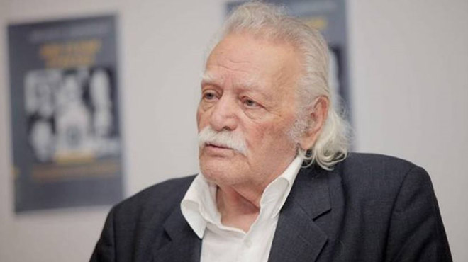 Μανώλης Γλέζος
