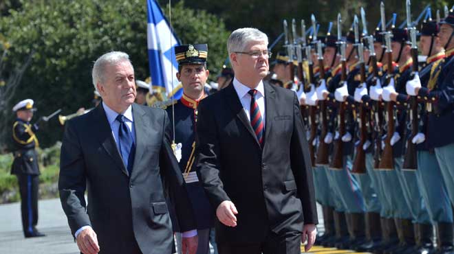 Δημήτρης Αβραμόπουλος