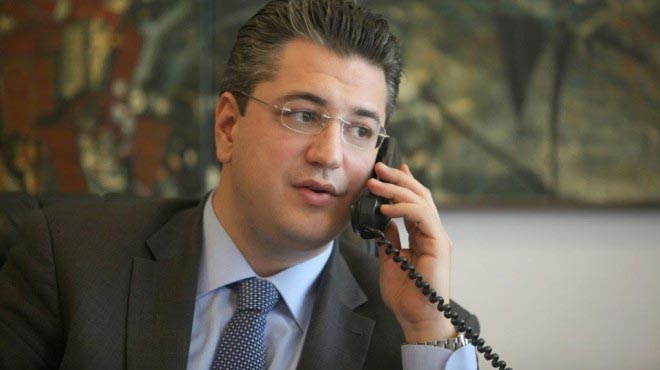 Απόστολος Τζιτζικώστας