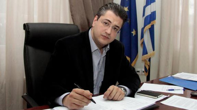 Απόστολος Τζιτζικώστας