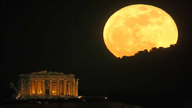 Αυγουστιάτικη πανσέληνος