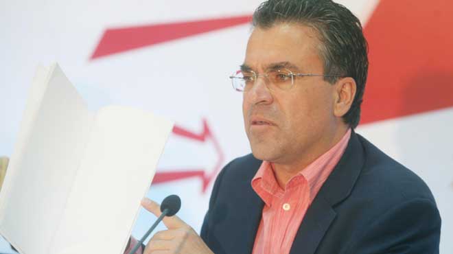 Αργύρης Ντινόπουλος