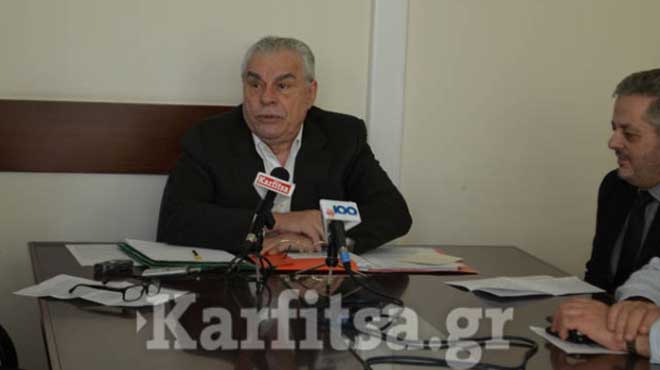Γιακουμάτος θέμα καρφίτσα
