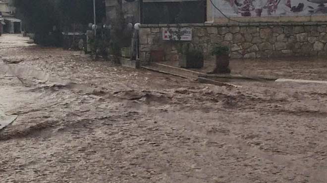 Πλημμύρες