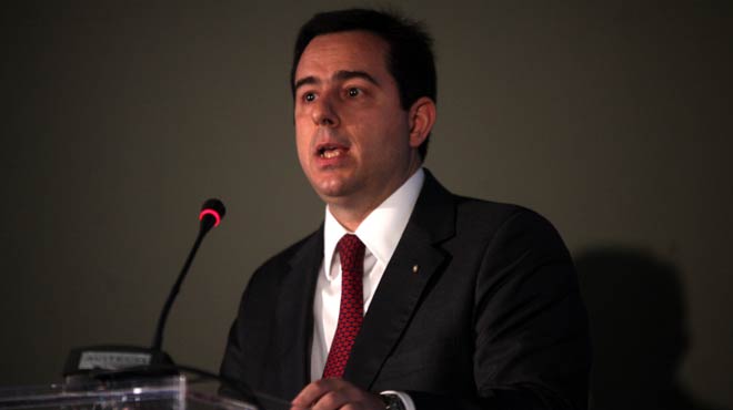 Νότης Μηταράκης