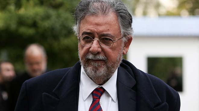 Γιάννης Πανούσης
