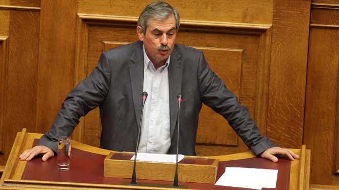 Θανάσης Πετράκος