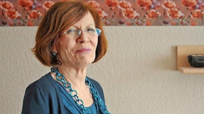 65χρονη πολύτεκνη μητέρα και γιαγιά, κυοφορεί τετράδυμα