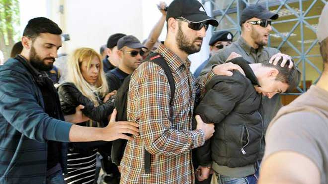 Γονείς Άννυ