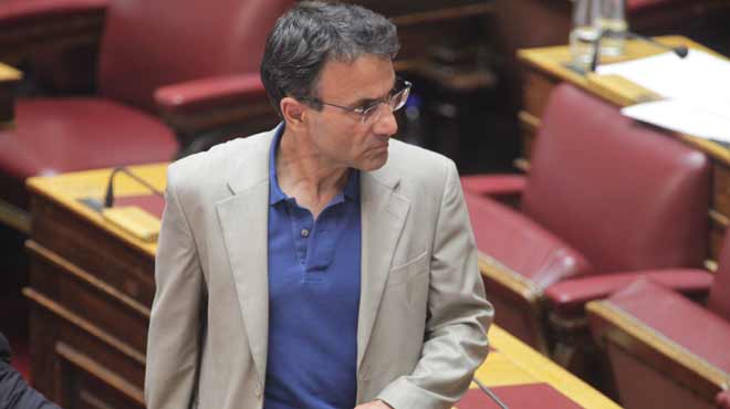 Κώστας Λαπαβίτσας
