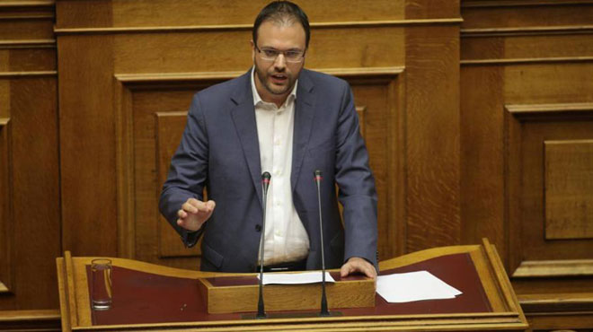 Θανάσης Θεοχαρόπουλος