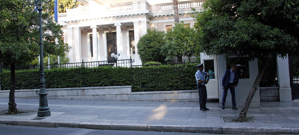 Μέγαρο Μαξίμου Παρασκηνιακό