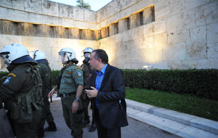 Κουμουτσάκος