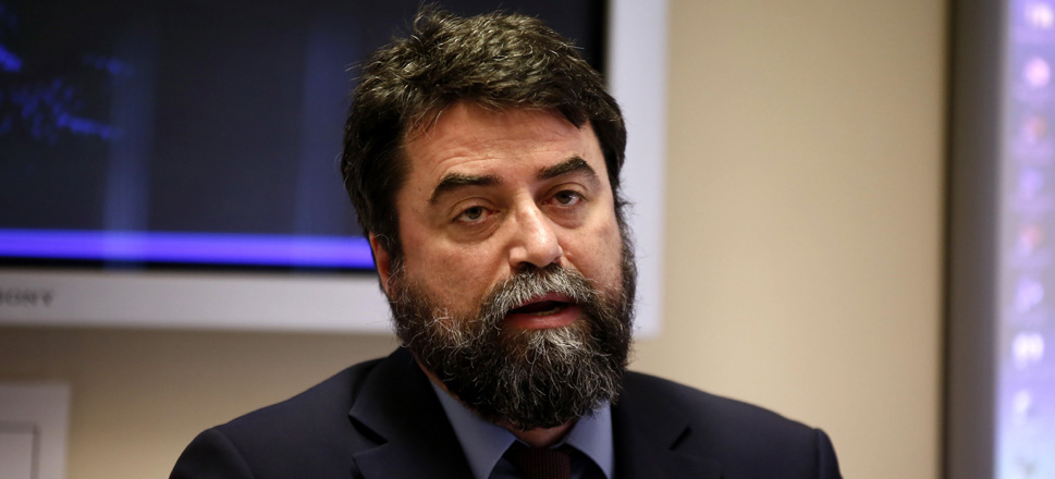 Βασίλης Οικονόμου