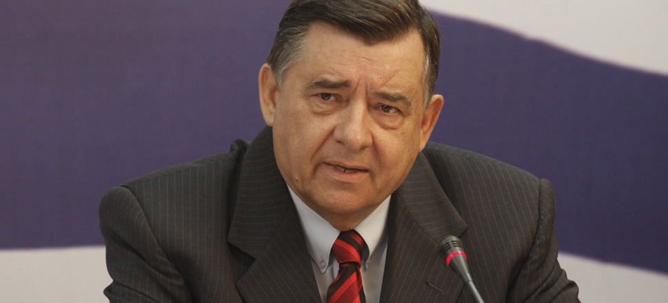 Γιώργος Καρατζαφέρης