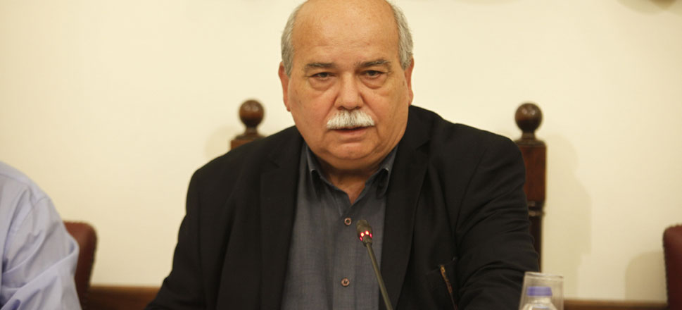 Νίκος Βούτσης